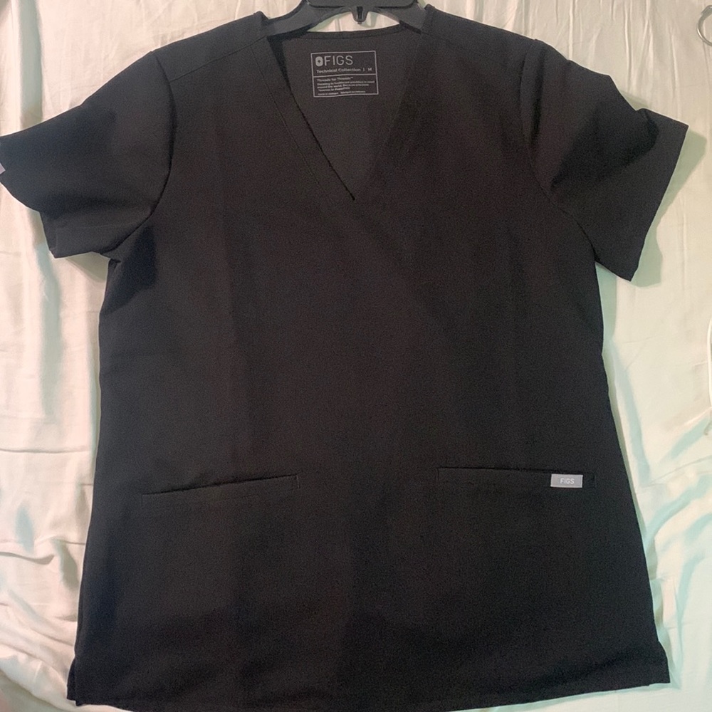 Figs Scrub Top